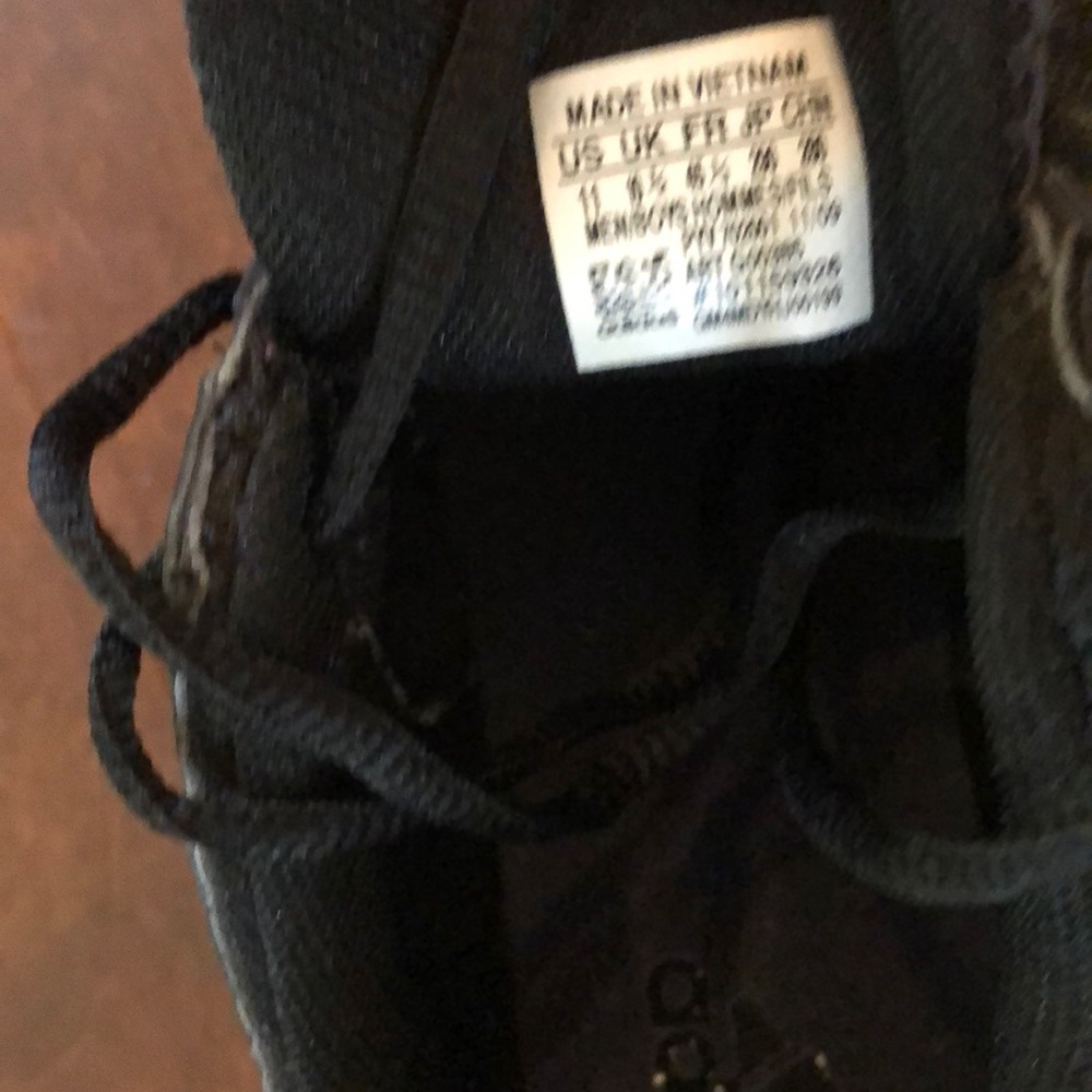Adidas - Picture 3 of 4